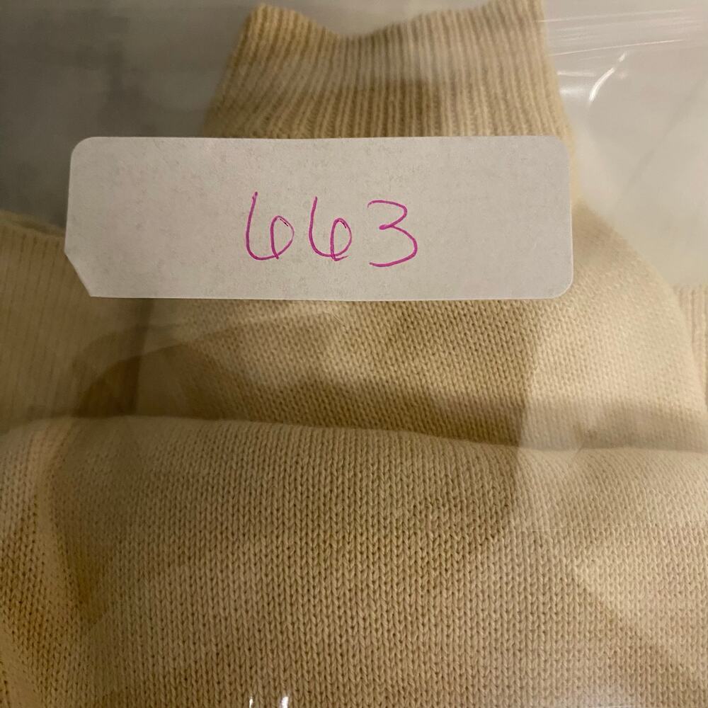New Theory Short Sleeve Sweater Tee Wood Ash Beige Tan Cotton Size Small Preppy - Picture 11 of 11